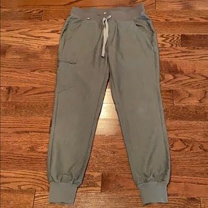 Women’s Figs Zamora 2.0 jogger scrub pants